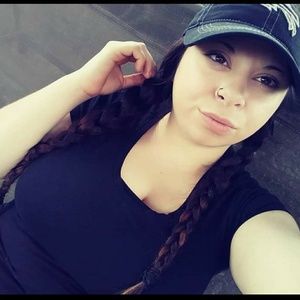 Meet your Posher, Jenna